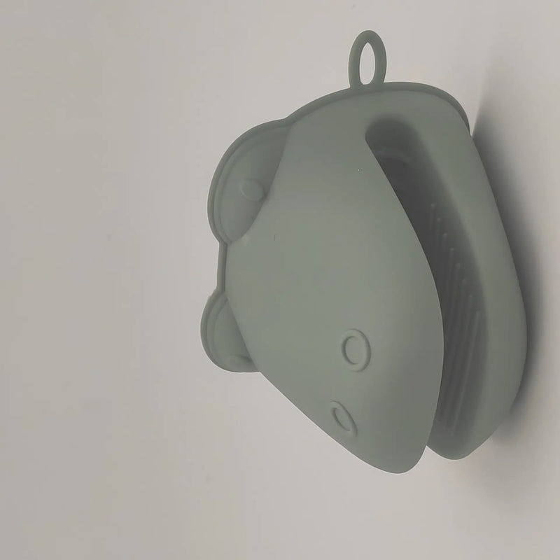 Thick Heat-Resistant Silicone Kitchen Tongs and Gloves